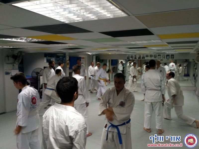 פתח גוברין סנסאי התארח אצלנו בדוג'ו רחובת לאימון משותף של שני סגנונות קראטה אוקינאווים. היה אש!