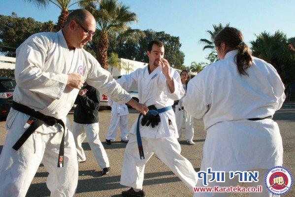 2-3/12/2011 מחנה אימונים של סוף שבוע בהשתתפות מורה אורח מחו''ל. 