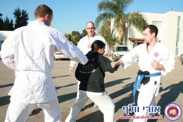 2-3/12/2011 מחנה אימונים של סוף שבוע בהשתתפות מורה אורח מחו''ל. 
