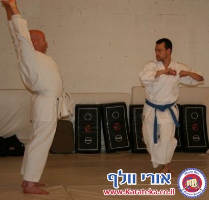 16/2/2012 עיבל נבחן לחגורה חומה וטל נבחן לחגורה צהובה. הבחינה ערכה כשלוש שעות. עיבל וטל הפגינו רוח אדירה ועברו את הבחינה בהצלחה. 