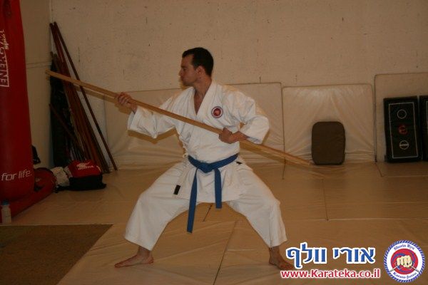 16/2/2012 עיבל נבחן לחגורה חומה וטל נבחן לחגורה צהובה. הבחינה ערכה כשלוש שעות. עיבל וטל הפגינו רוח אדירה ועברו את הבחינה בהצלחה. 