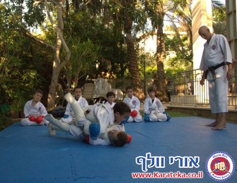 אימון סיכום שנה לקבוצת הלוחמים הקטנטנים בצהלה, גילאי 5.5-7, החניכים הציגו להורים את ההתקדמות ברמתם וביכולותיהם. היה כייפ!