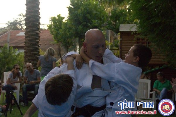 אימון סיכום שנה לקבוצת הלוחמים הקטנטנים בצהלה, גילאי 5.5-7, החניכים הציגו להורים את ההתקדמות ברמתם וביכולותיהם. היה כייפ!